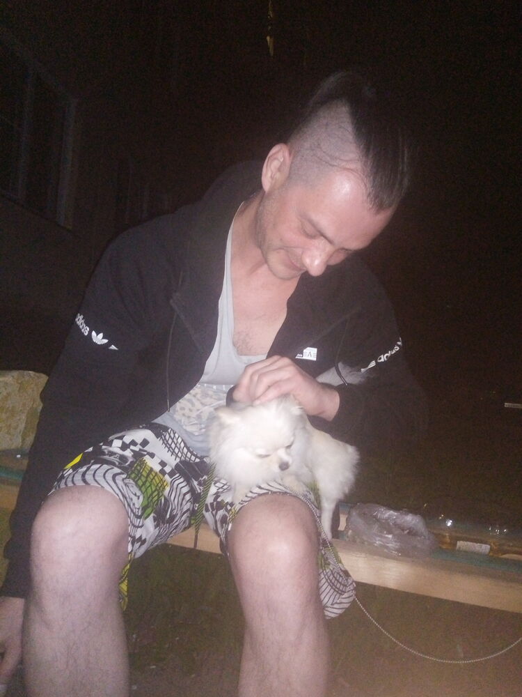  ,   Denis, 46 ,   ,   
