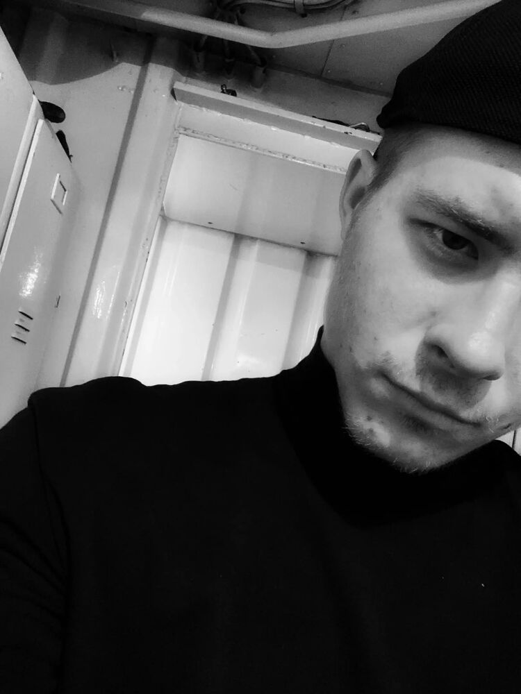  ,   Yurgen, 25 ,   ,   , c , 
