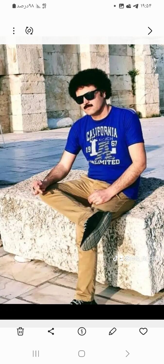  47401405  Moradi, 42 ,    Arthur