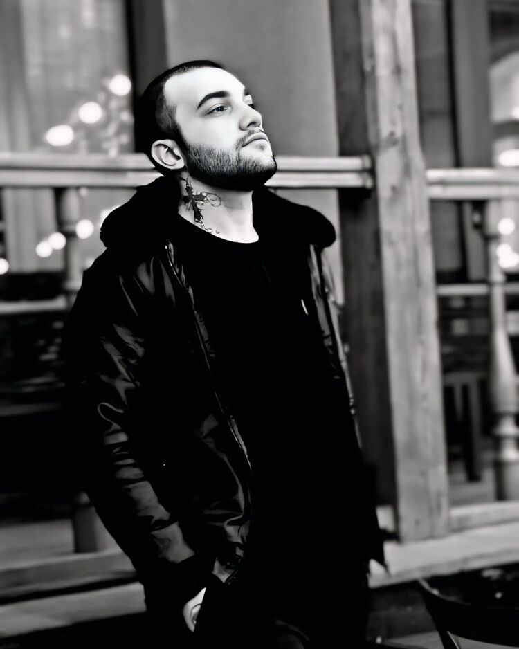  ,   Vardan, 29 ,   ,   