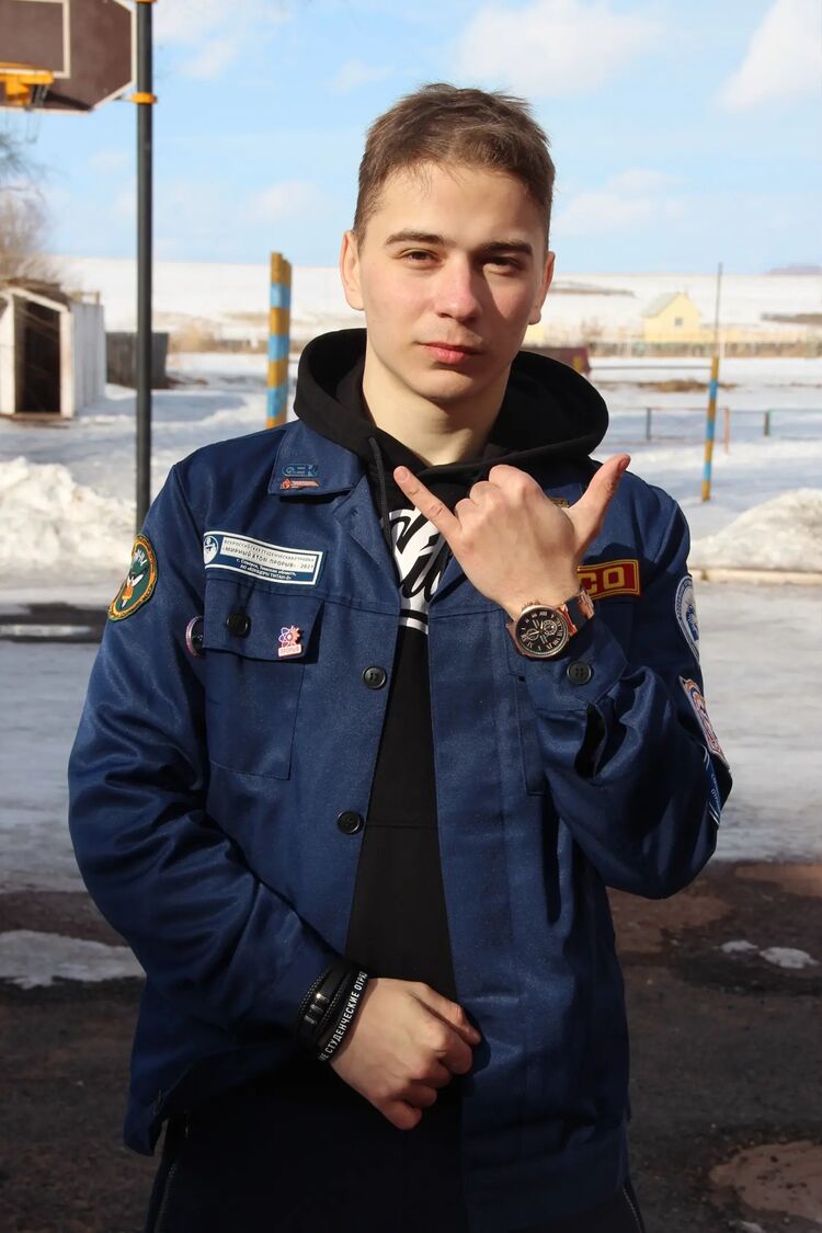  34675435  Konstantin, 23 ,    
