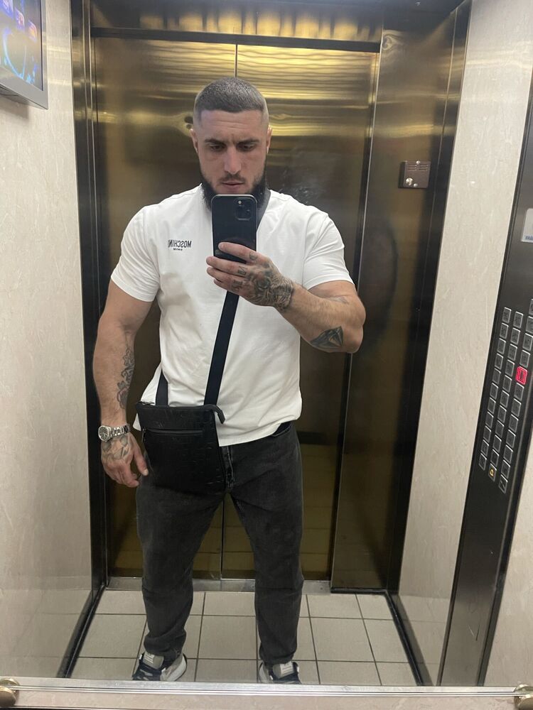  ,   Roman, 33 ,   ,   , 