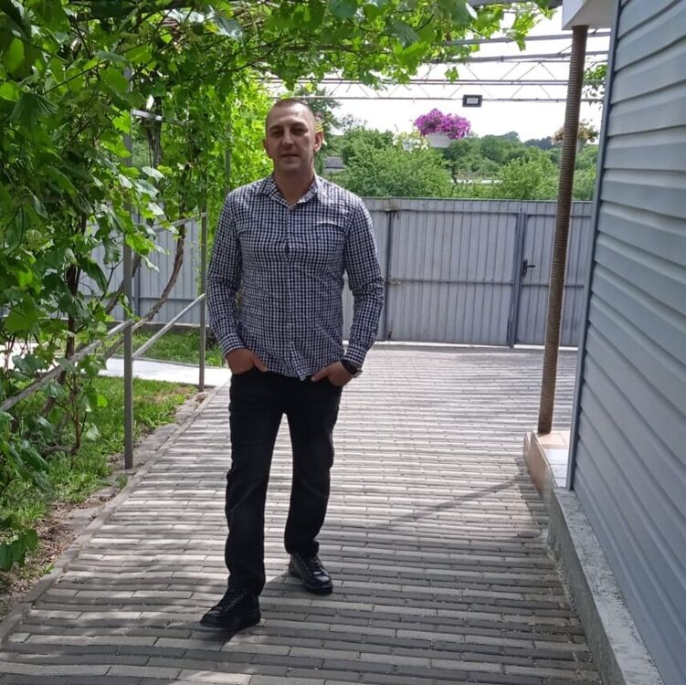  40378675  Egor, 40 ,    
