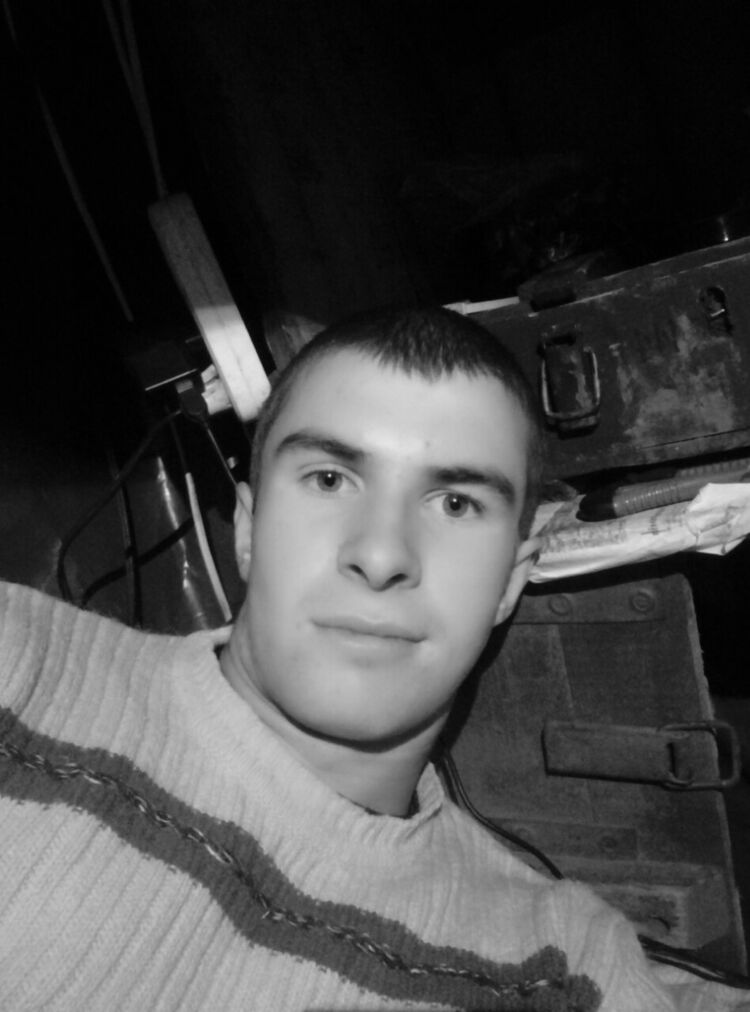  ,   Yuriy, 29 ,   