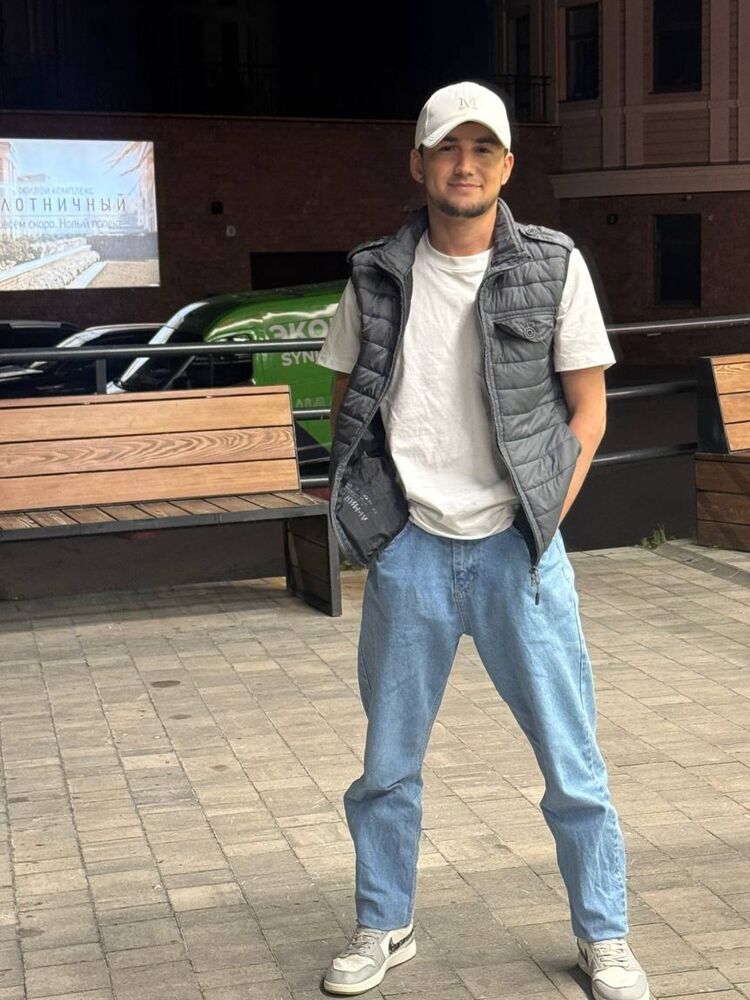  53272155  Said, 19 ,    