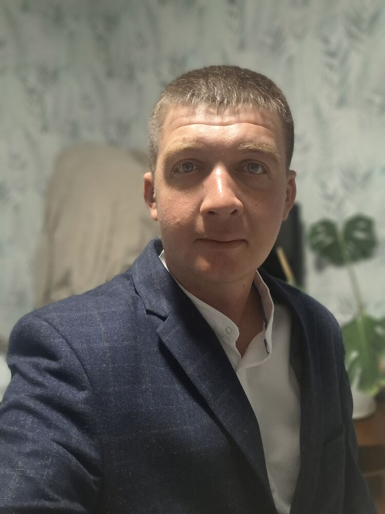  52435575  , 34 ,    