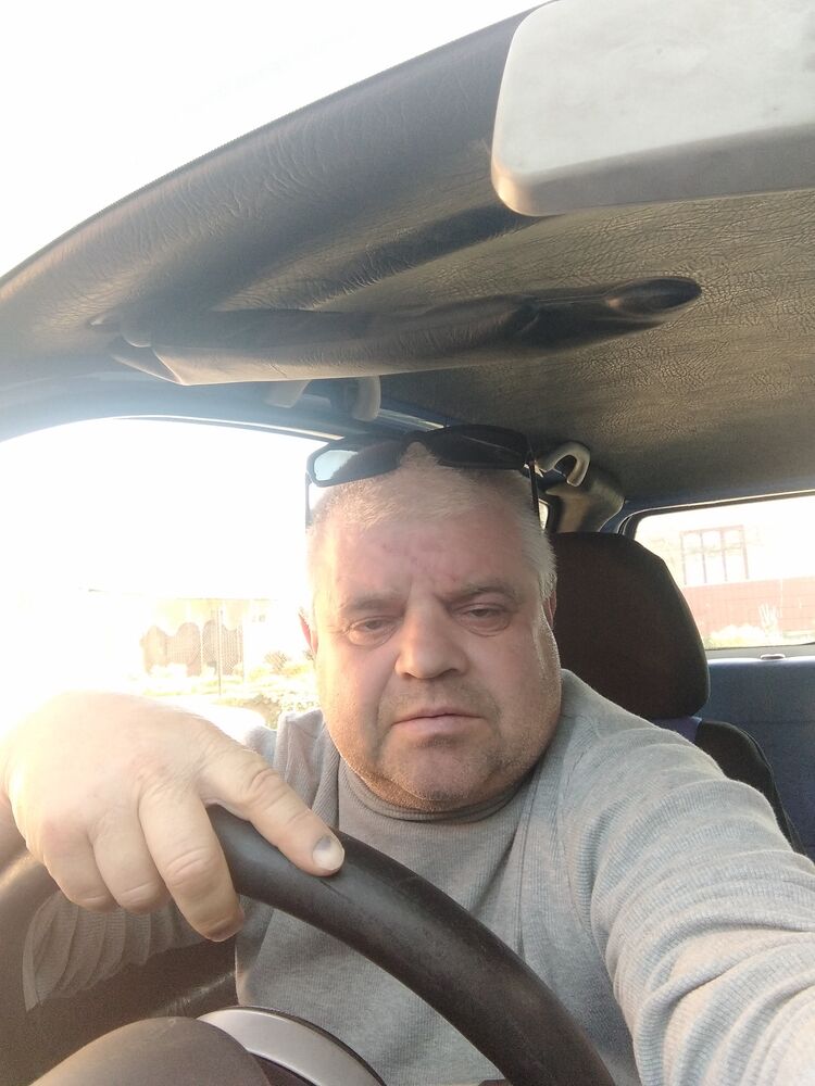  ,   Victor, 49 ,   ,   , c 