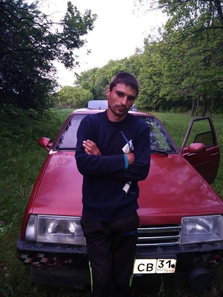  37725505  Nikolai, 35 ,    