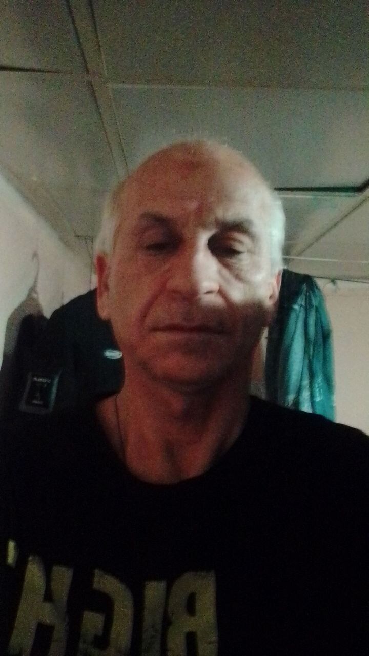  41214515   , 57 ,    