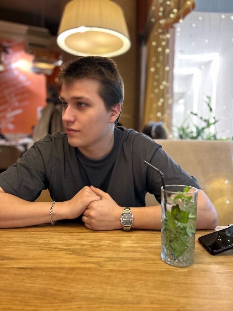 ���� 52436395 ����� ������, 22 ����, ���� ���������� � ������