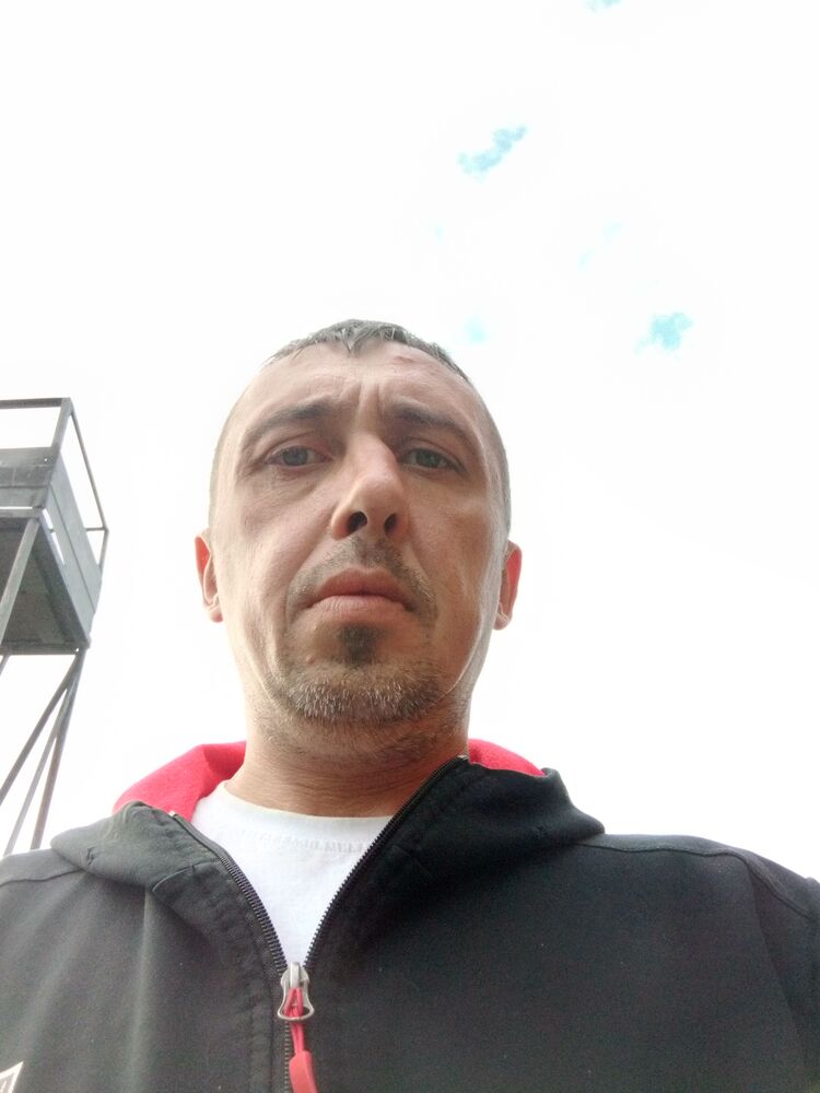  37707695  , 40 ,    