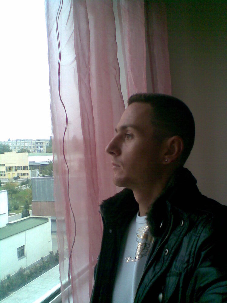  10178075  Mihail, 45 ,    
