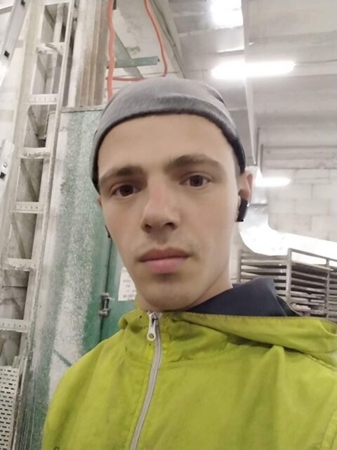  44915935  , 28 ,    