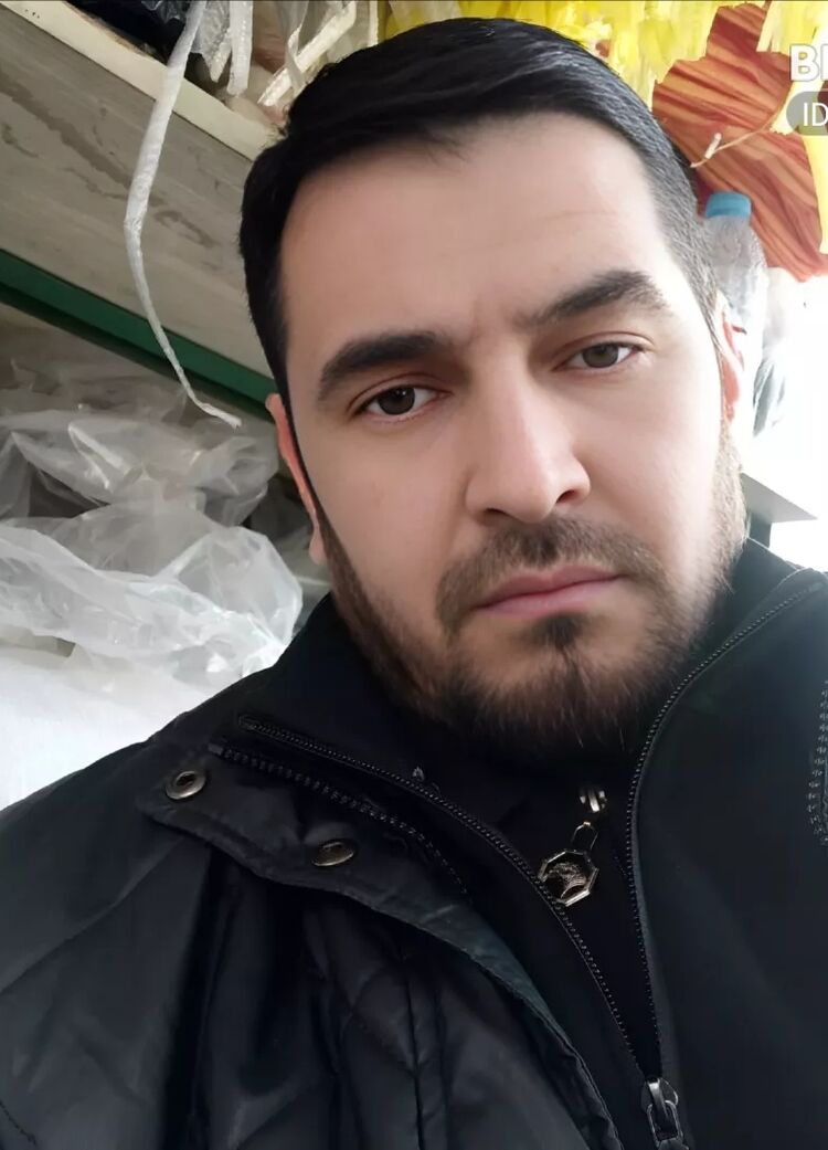  54439255  KAMRON, 40 ,    