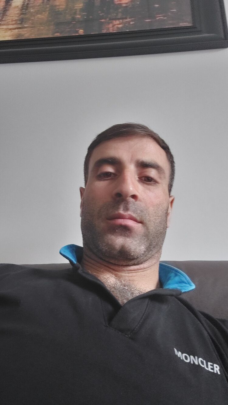  48926735  Styop, 36 ,    