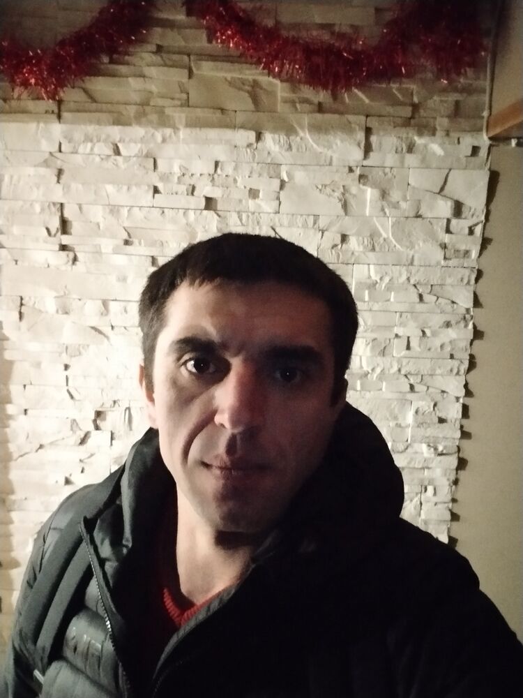  ,   Aleksandr, 40 ,   c 