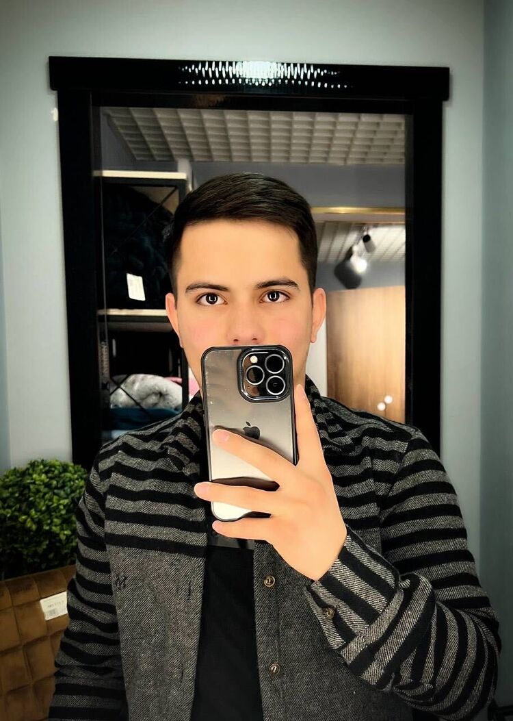  ,   Alex, 23 ,   ,   