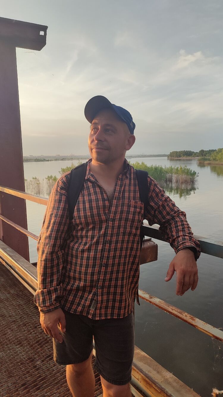  48568955  , 41 ,    