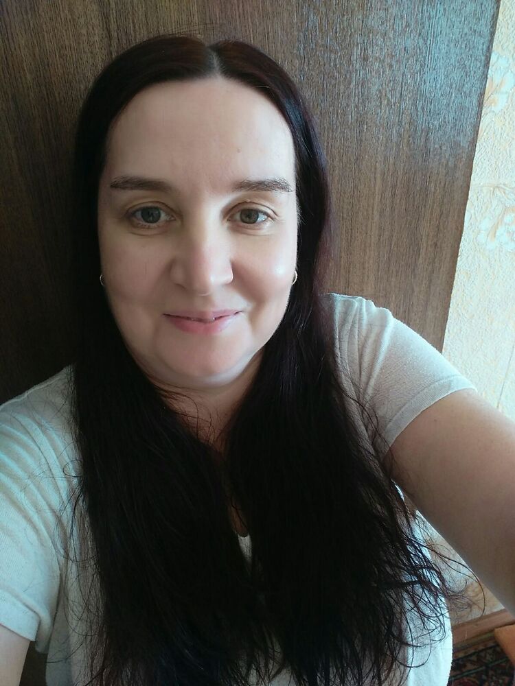  ,   Julia, 49 ,   