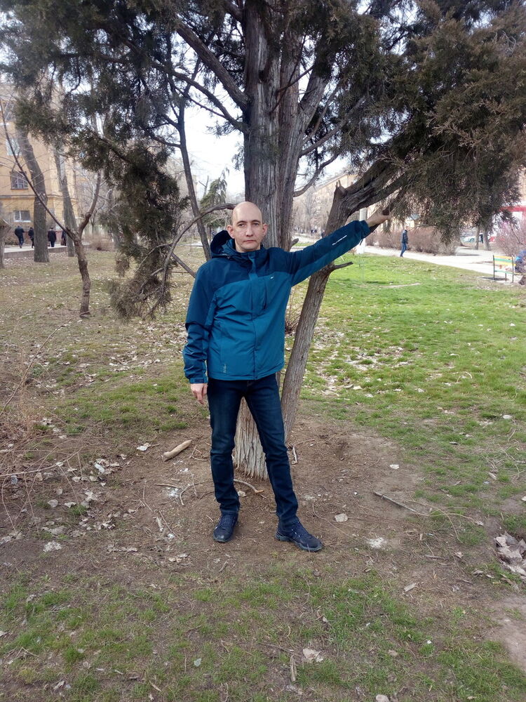  10429825  , 42 ,    