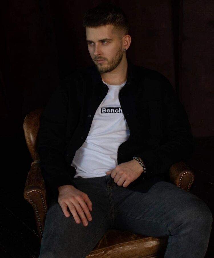  --,   , 27 ,   ,   