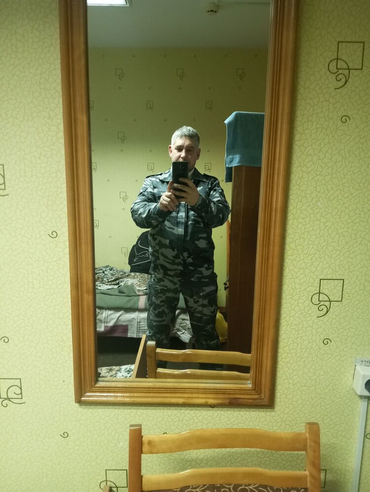  48327185  Alexey, 45 ,    