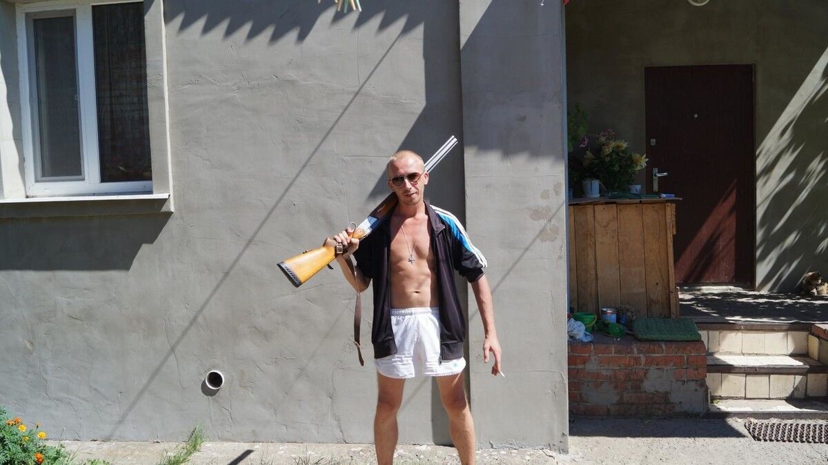  8718245  Aleksandr, 42 ,    