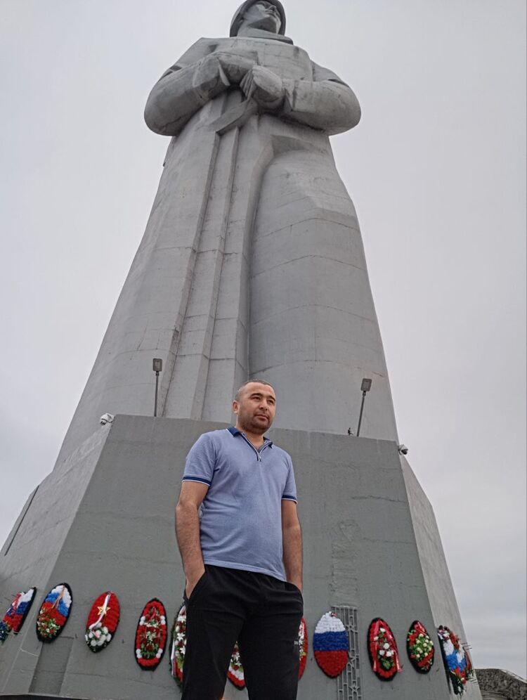  48599275  Elyorbek, 35 ,    