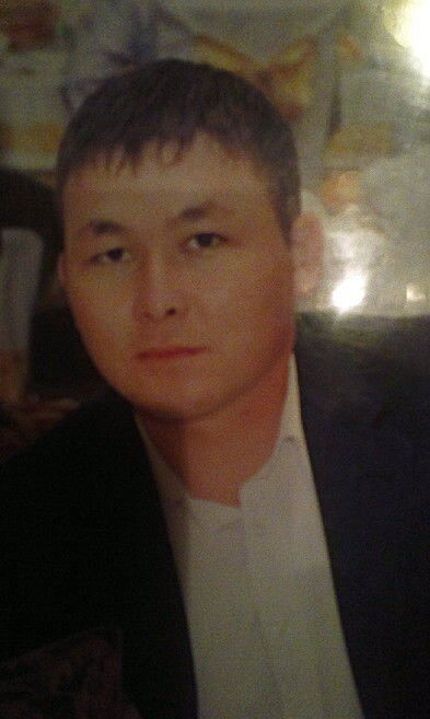  7464465  Mairambek, 39 ,    