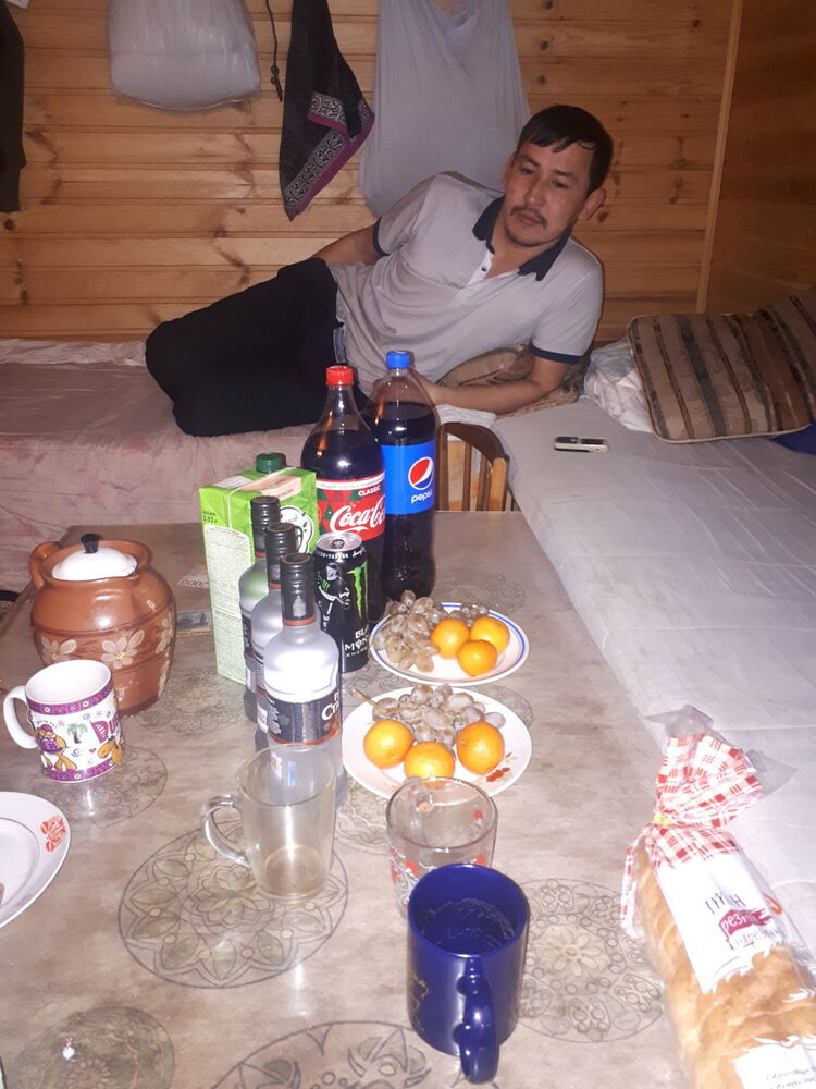 -,   Alek, 39 ,   