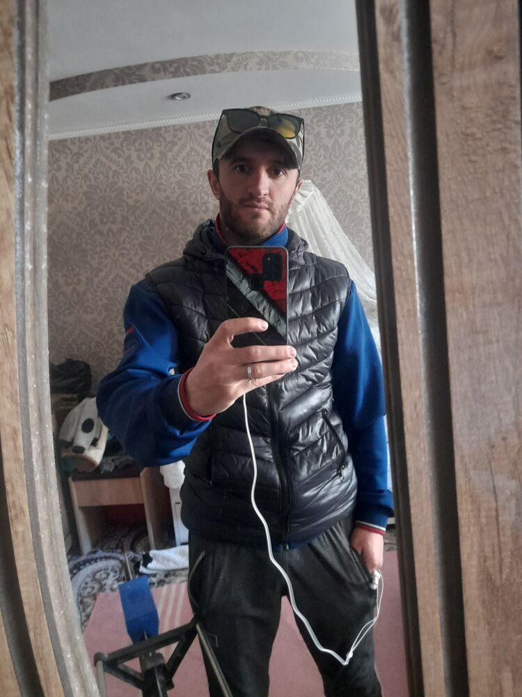  41308535  , 33 ,    