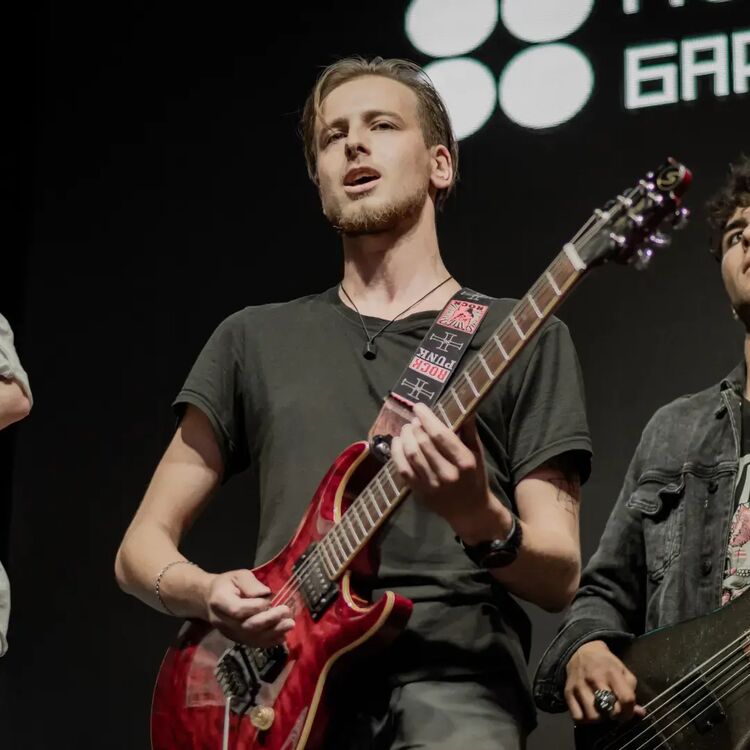 ���� 35375795 ������� �����, 32 ����, ���� ���������� � ������������