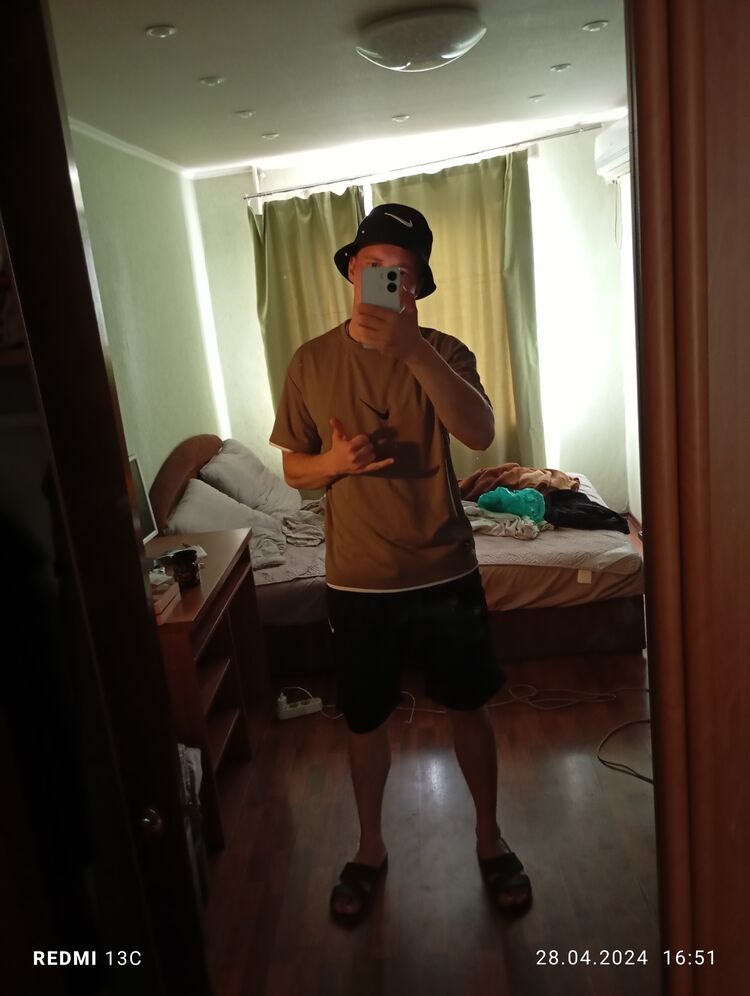  43033905  , 26 ,    