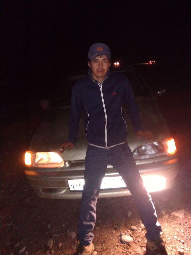  16881685  Beka, 30 ,    