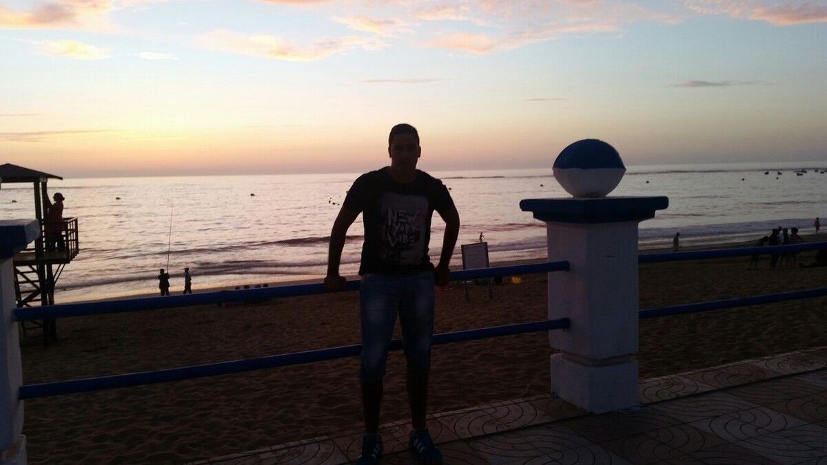   ,   Imad, 35 ,   