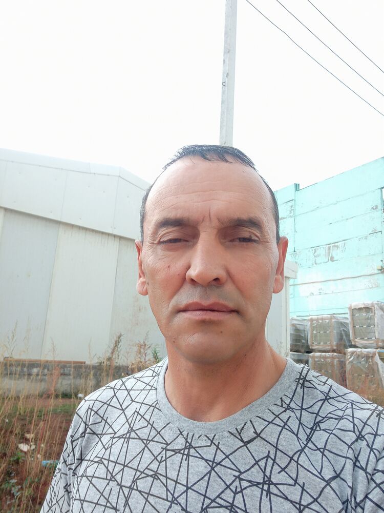  30528205  , 52 ,    