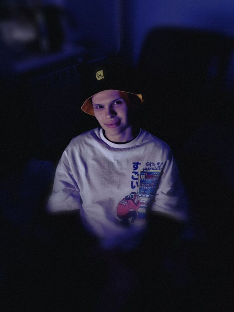  -,   , 23 ,   ,   