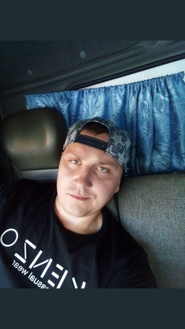  28047555  , 35 ,    