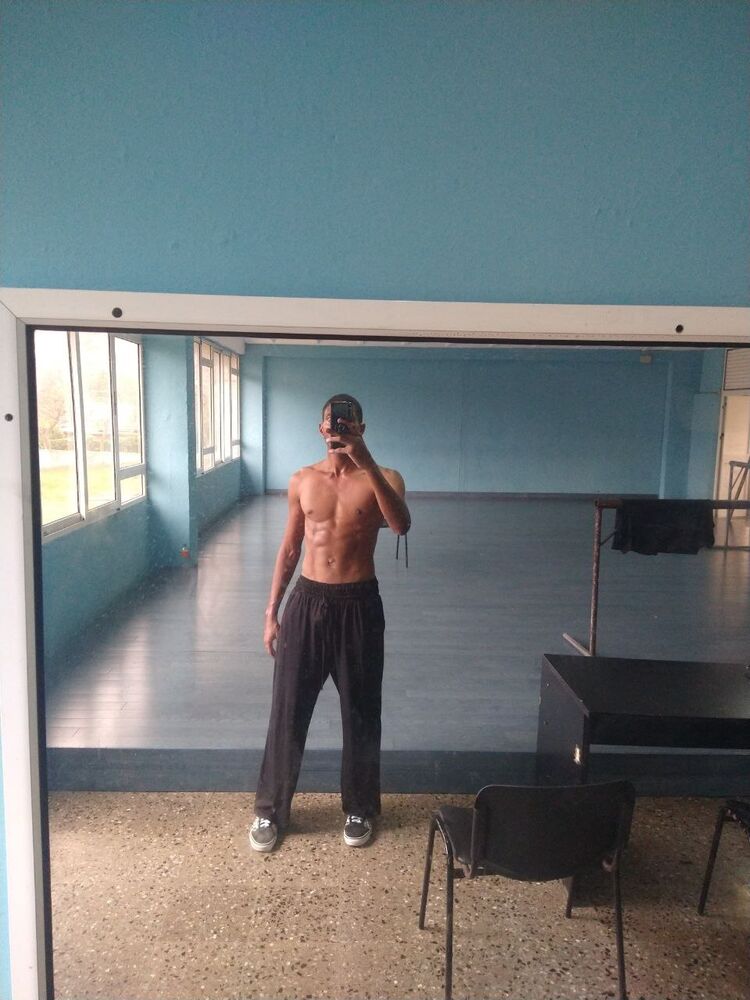 ���������� ������, ���� ����� Sandro Young, 22 ����, ������������ ��� ������, ����� � ���������, c�������� ���������, ���������