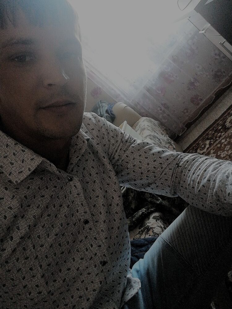 18500665  , 33 ,    