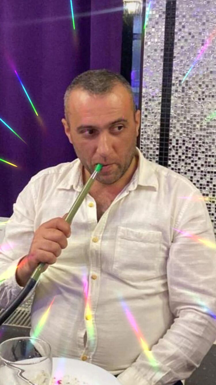  27708735  Ashot, 46 ,    