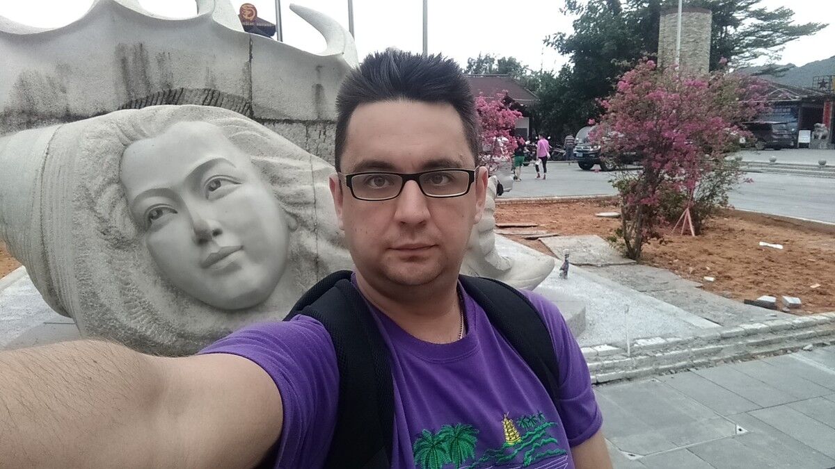  ,   Leo, 40 ,   , 