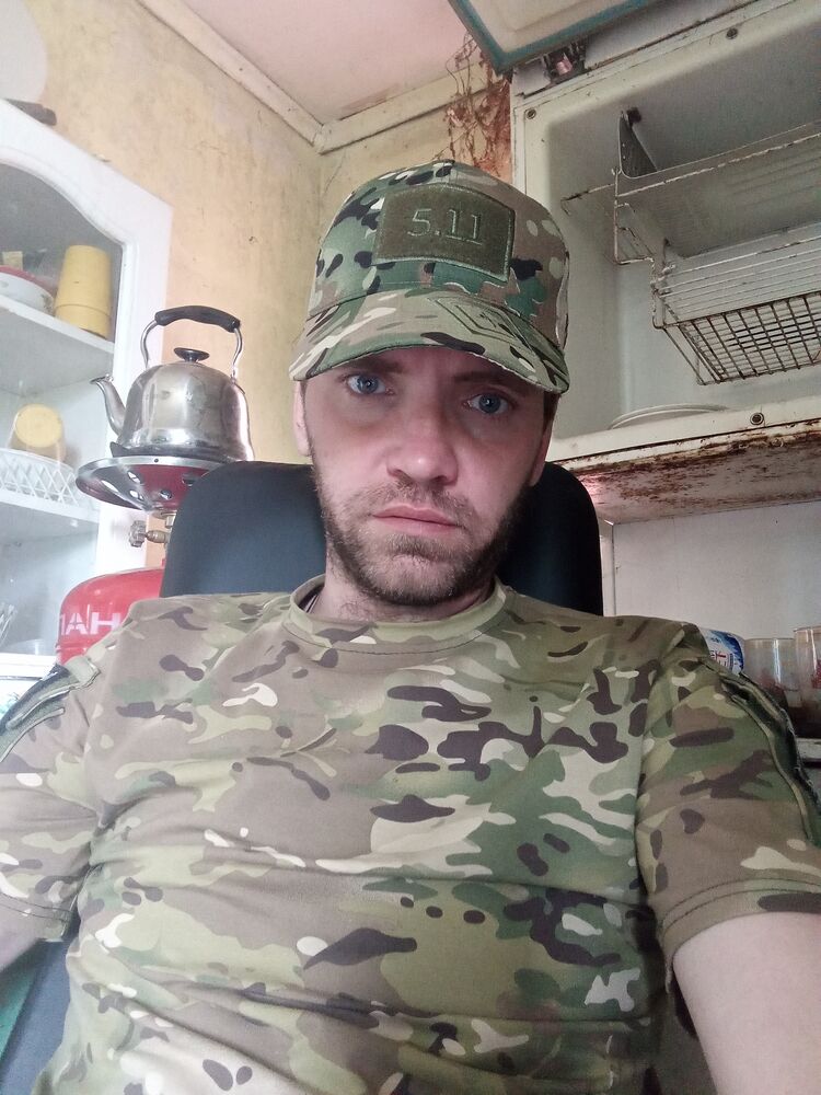  43156095  , 39 ,    