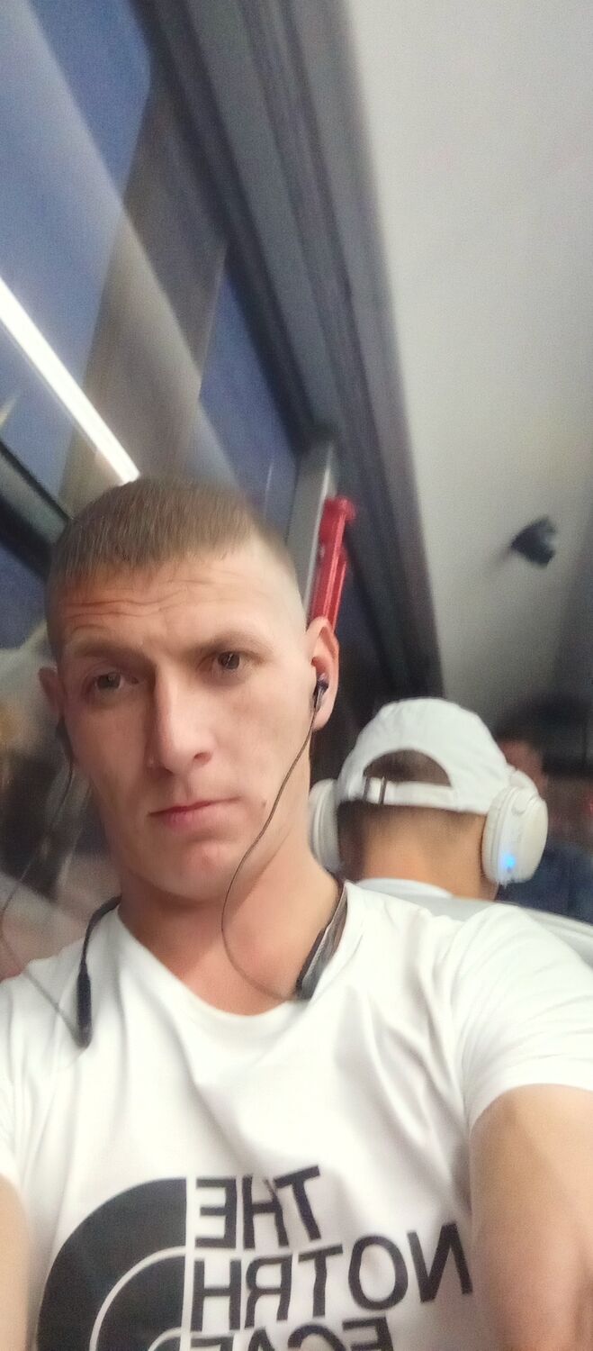  48311635  , 36 ,    
