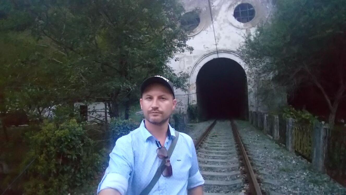  ,   Konstantin, 37 ,   ,   , c , 