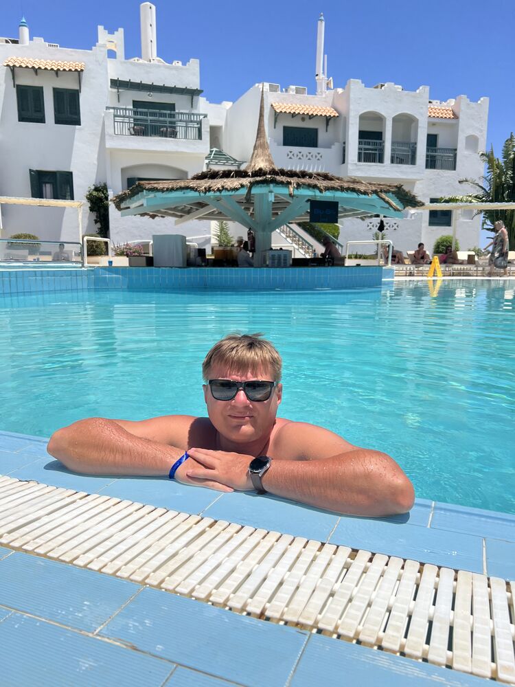  54627375  , 39 ,    -