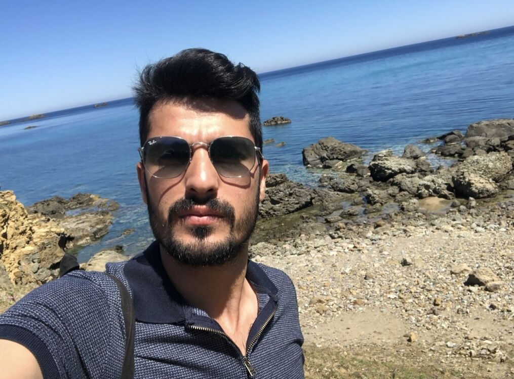  ,   Tekin, 33 ,   ,   , c , 