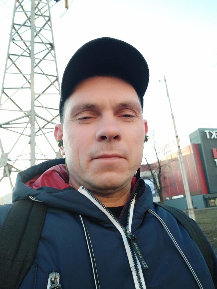  18343435  , 42 ,    