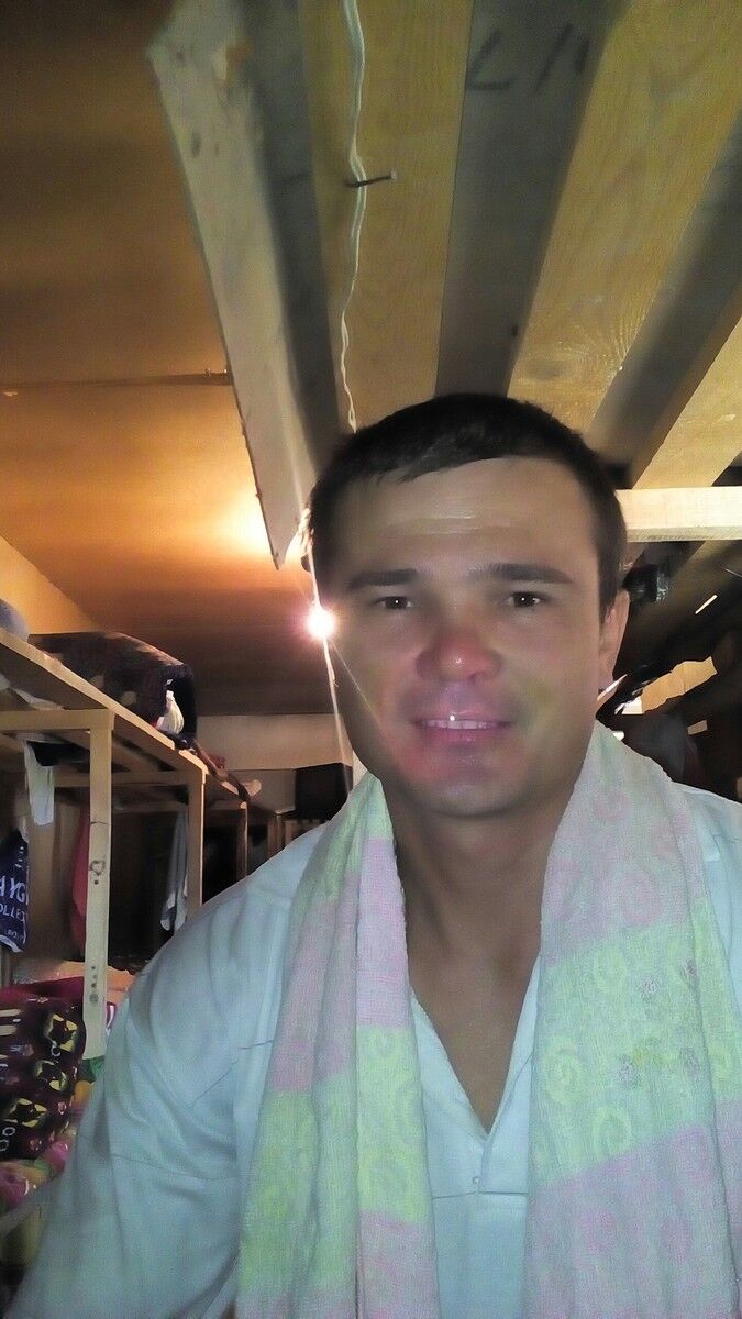  16649635  Salavat, 42 ,    