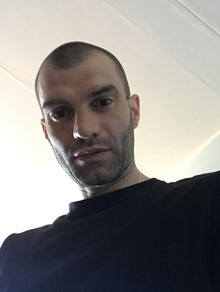  27176575  , 33 ,    